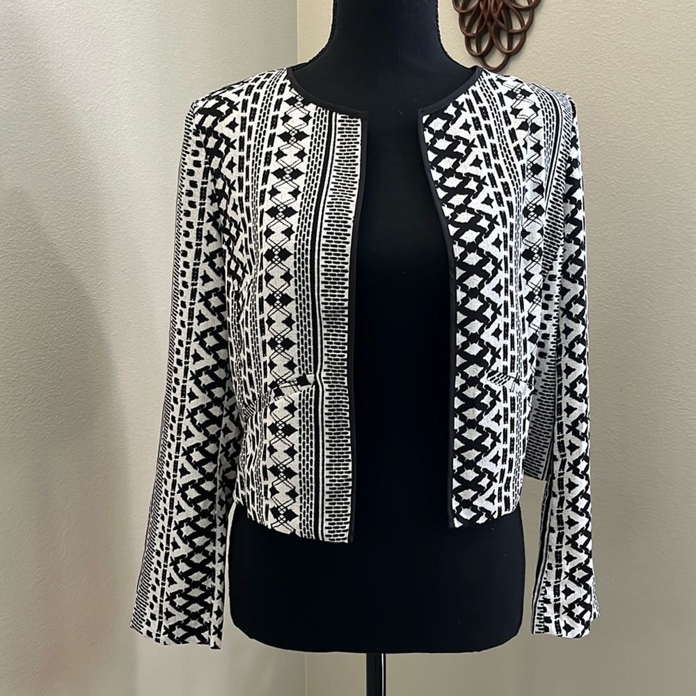 BCNU WOMENS‎ black/white light blazer size medium